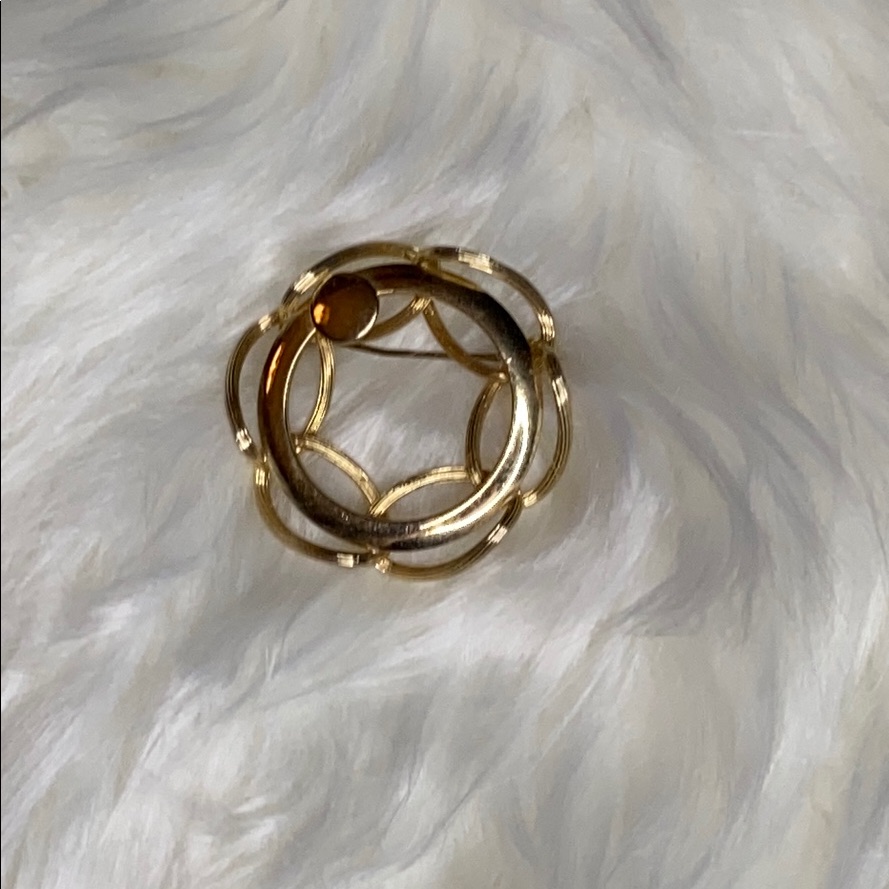 Gold Tone Brooch